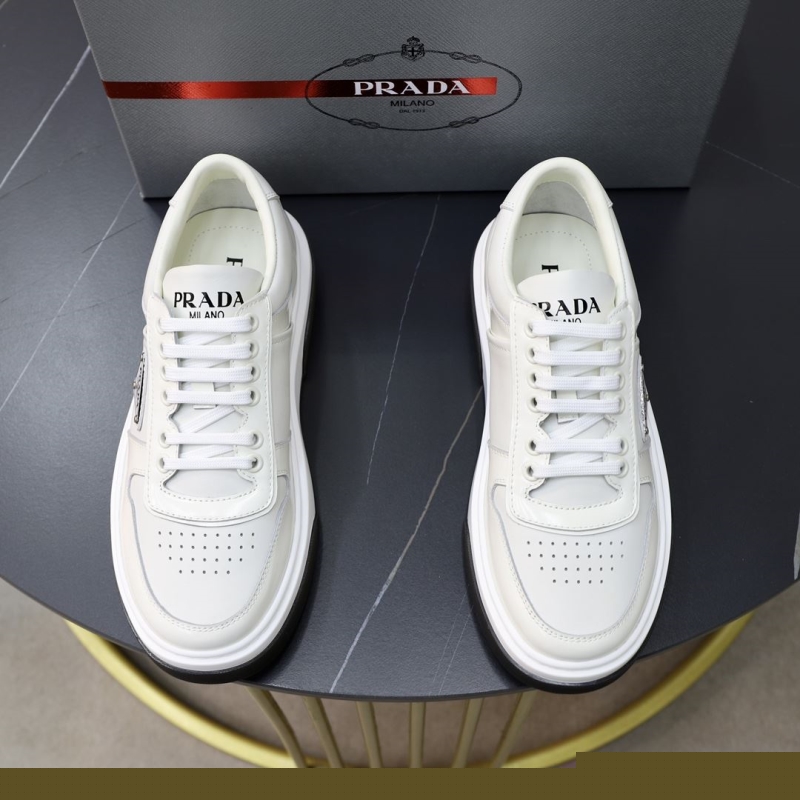 Pra*a casual shoes